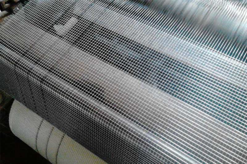 �W��